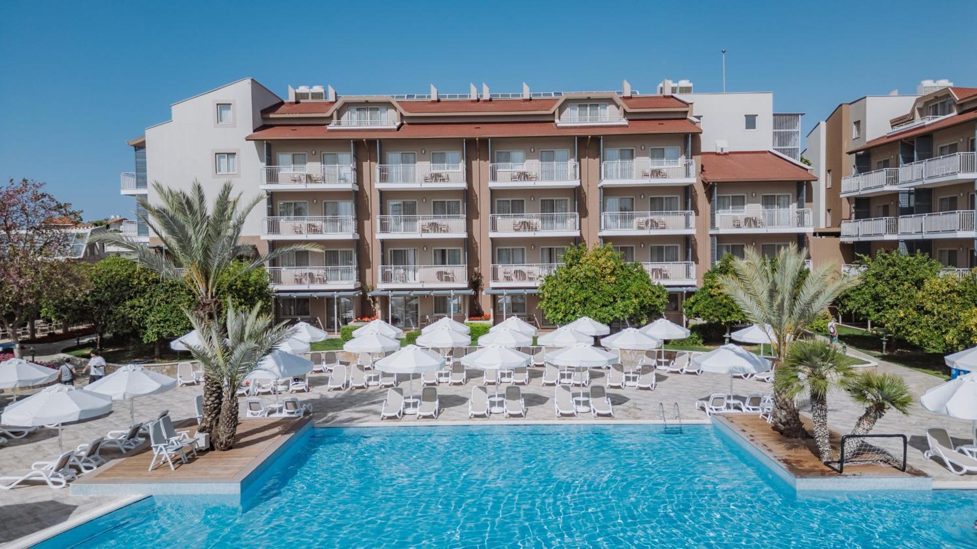 Resort Barut B 4*